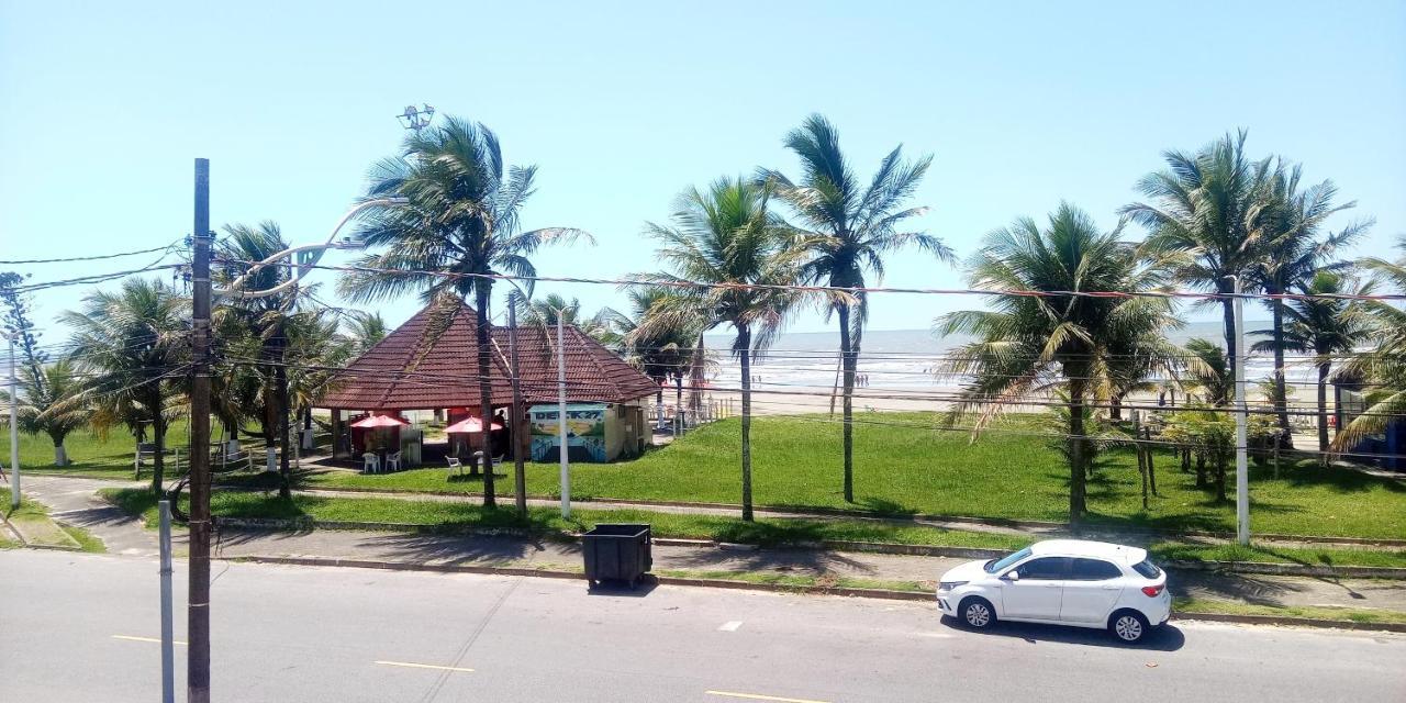 Apto Aluguel Na Temporada Pe Na Areia Peruibe Sp Eksteriør billede
